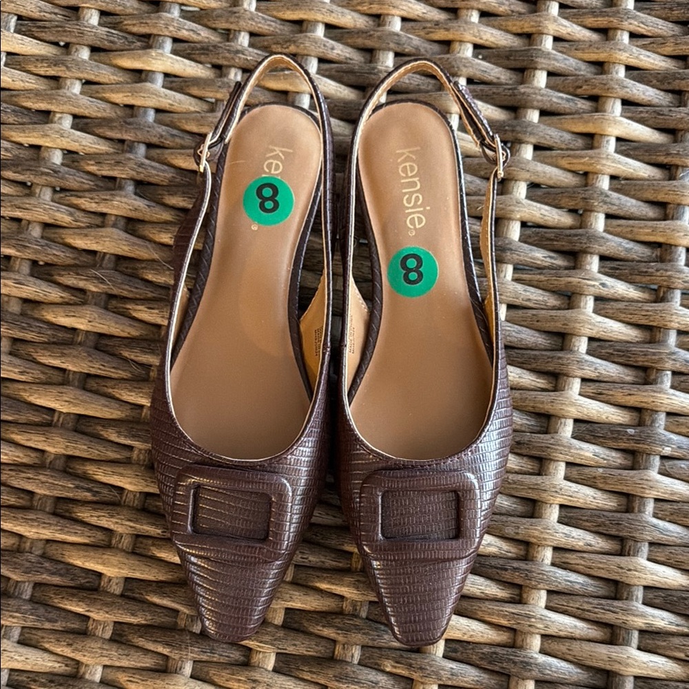 Kensie Brown Slingback Flats NWOT 8